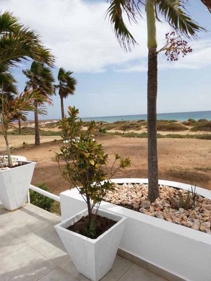 Adult Only Beachfront 2 Bedroom Apartment Santa Maria Airport Pick Up, Aircon, Unlimited Wifi Ideal For Remote Working And Long Stay Exterior foto